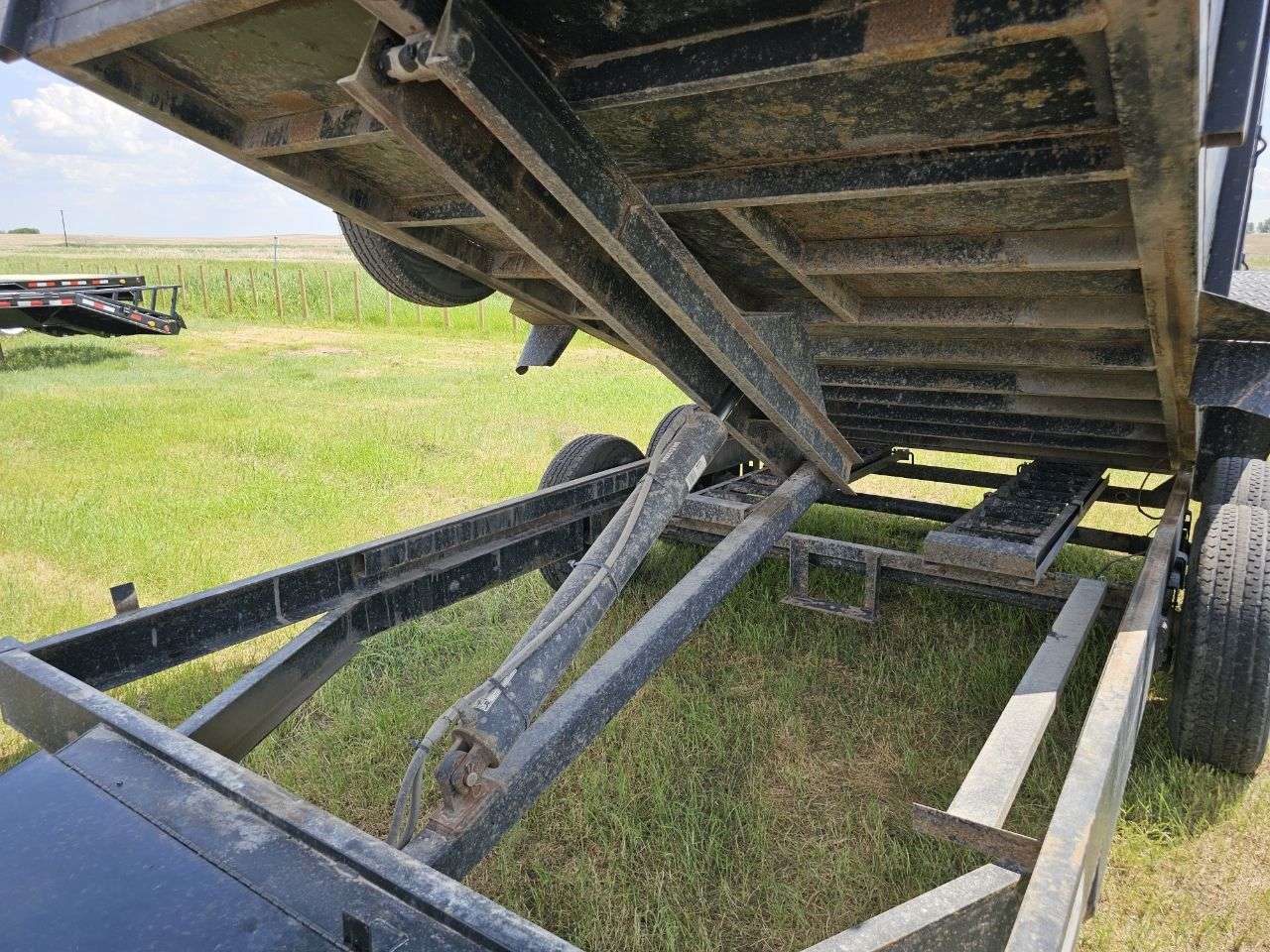 2020 Kaufman 14K 7' x 14' Dump