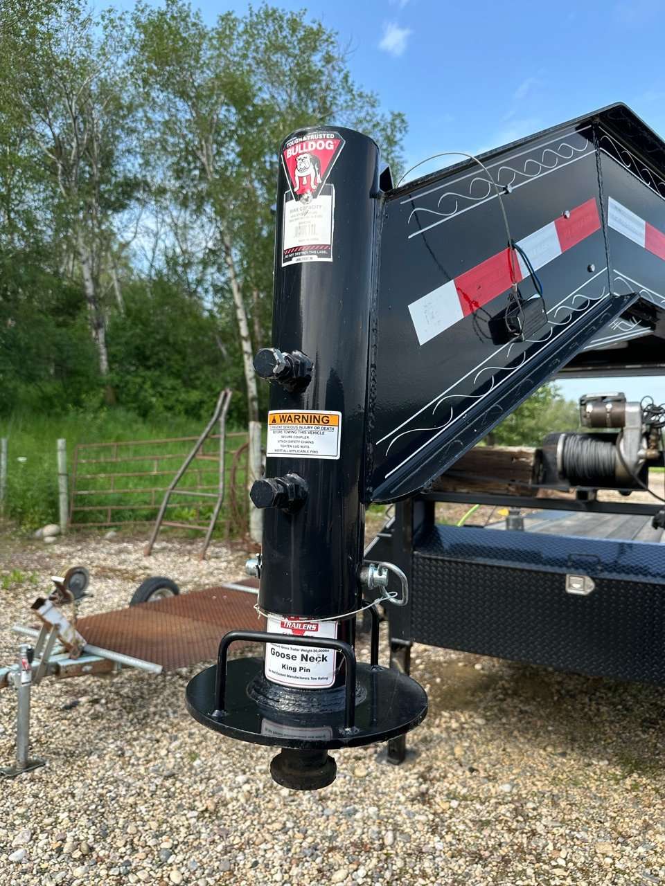 2020 PJ Gooseneck 25' Beavertail Flat Deck