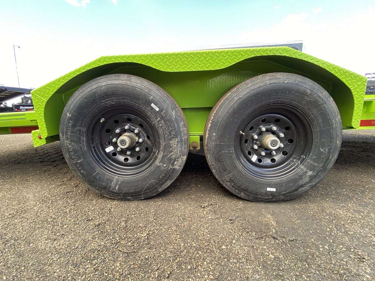 2023 Diamond C HDT207- 18' Tilt Deck Trailer