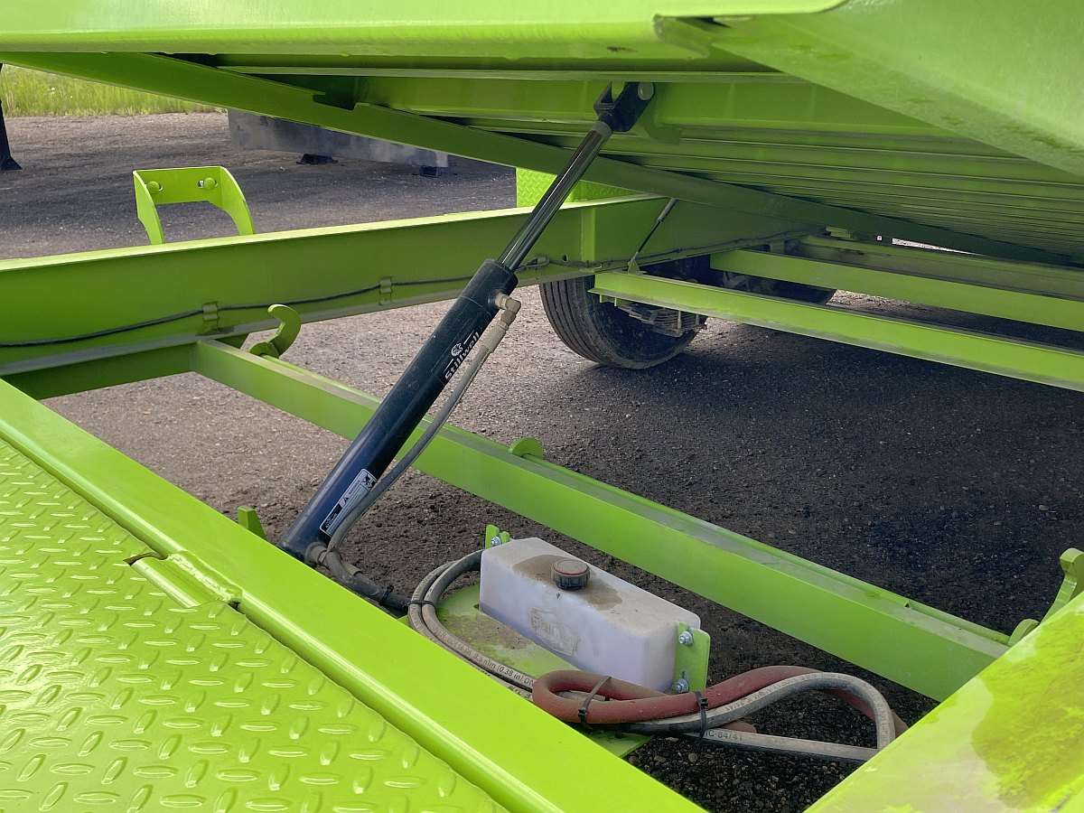 2023 Diamond C HDT207- 18' Tilt Deck Trailer