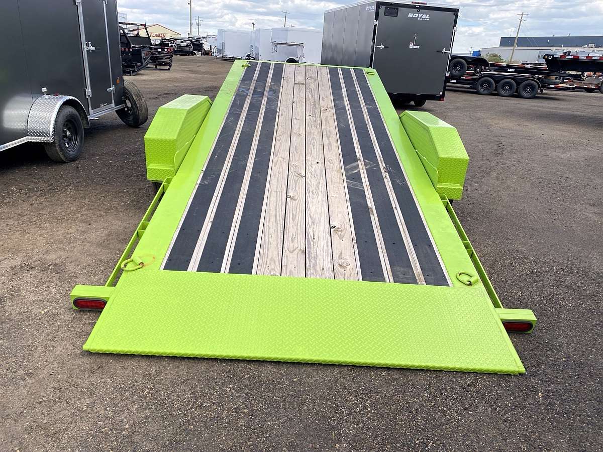 2023 Diamond C HDT207- 18' Tilt Deck Trailer