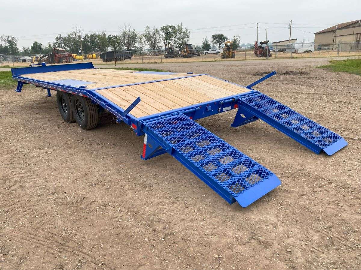 2024 Diamond C 22' Deck-Over Trailer