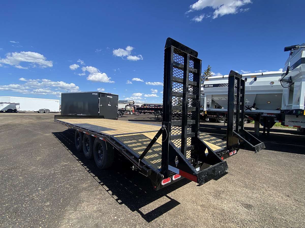 2024 Diamond C 24' Deck-over Trailer