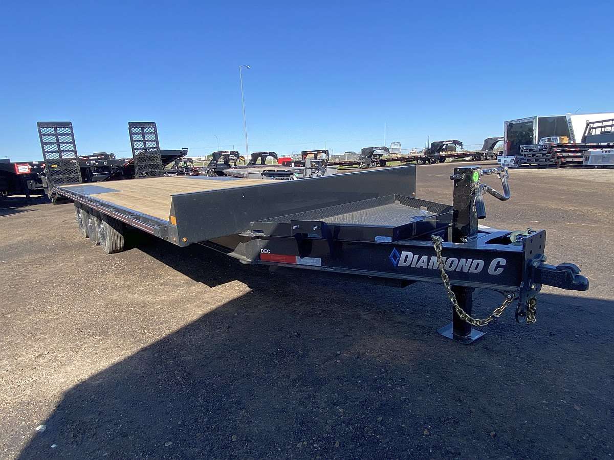 2024 Diamond C 24' Deck-over Trailer