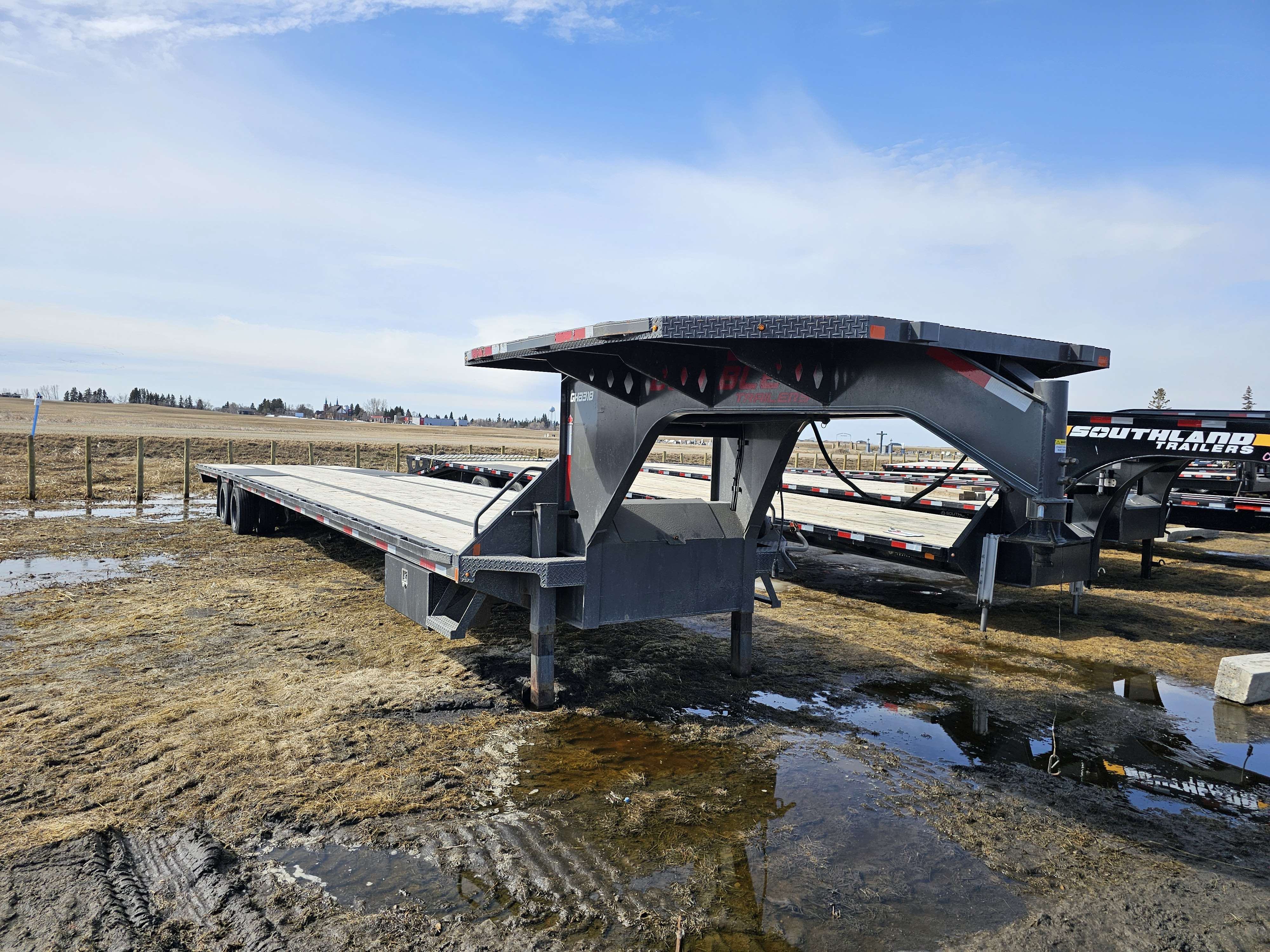 2024 Double A 8'6" x 44' Gooseneck Flat Deck