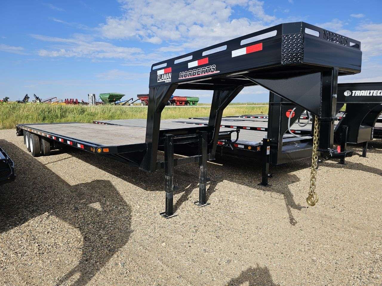 2024 Norbert FDG 8'4" x 35' Gooseneck Beavertail Flat Deck