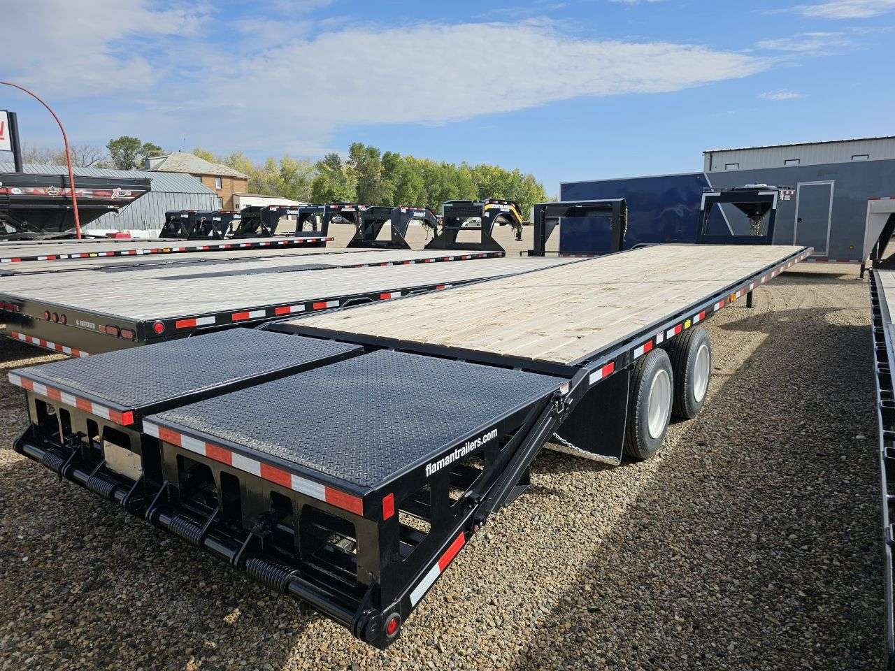 2024 Norbert FDG 8'4" x 35' Gooseneck Beavertail Flat Deck