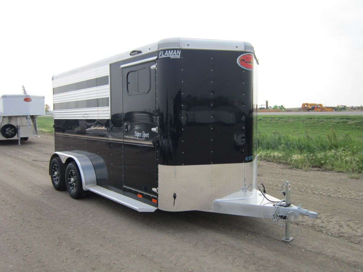 2024 Sundowner Super Sport 6'9" x 13'3" 3-Horse Bumper Pull