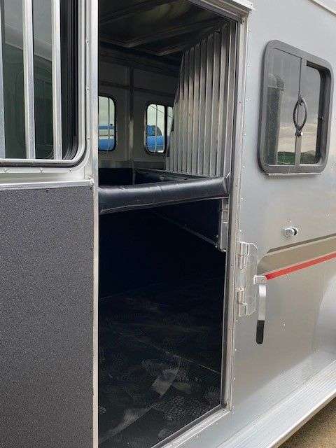 2024 Sundowner Super Sport 6'9" x 16'6" 4-Horse Bumper Pull