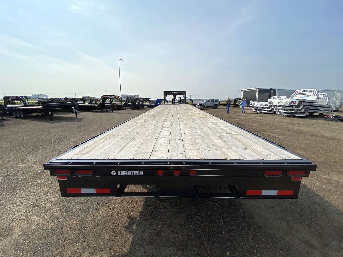 2024 Trailtech H370- 36' Gooseneck Trailer