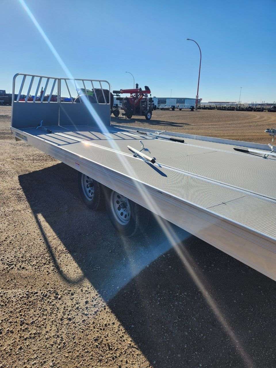 2025 Aluma 8622D 101.25" x 22' Toy Hauler