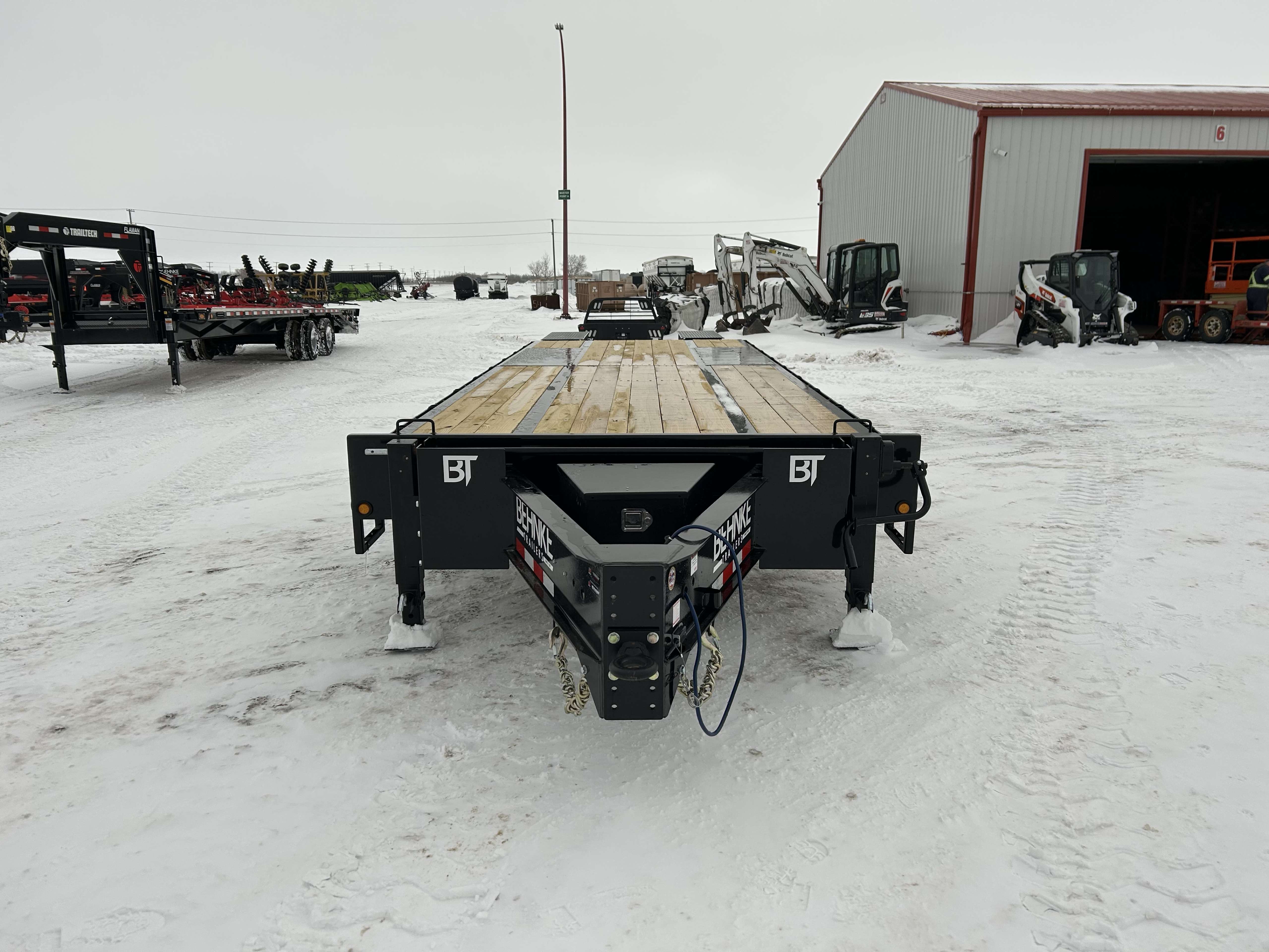 2025 Behnke FB 8'6" x 29' Pintle Flat Deck