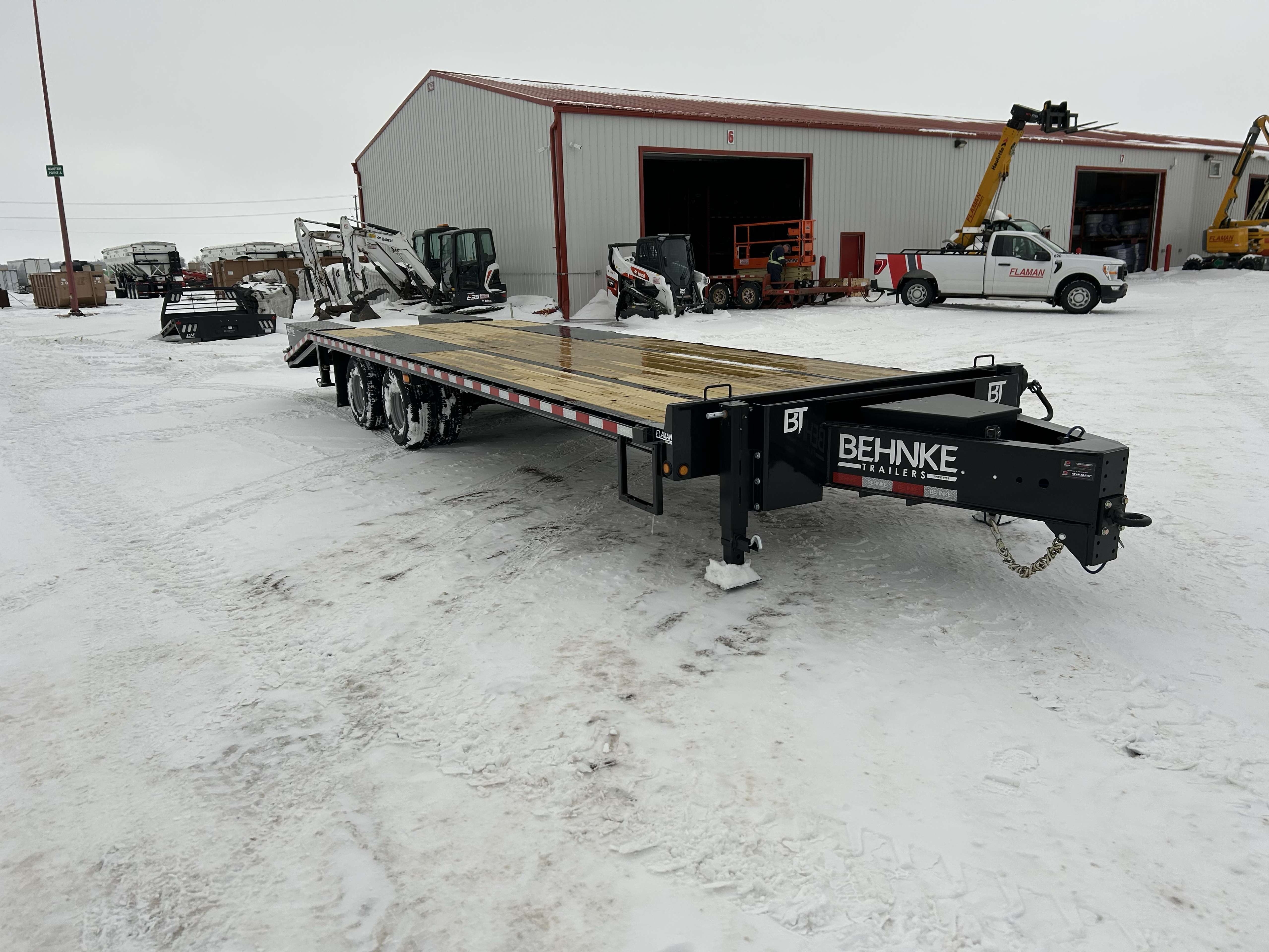 2025 Behnke FB 8'6" x 29' Pintle Flat Deck