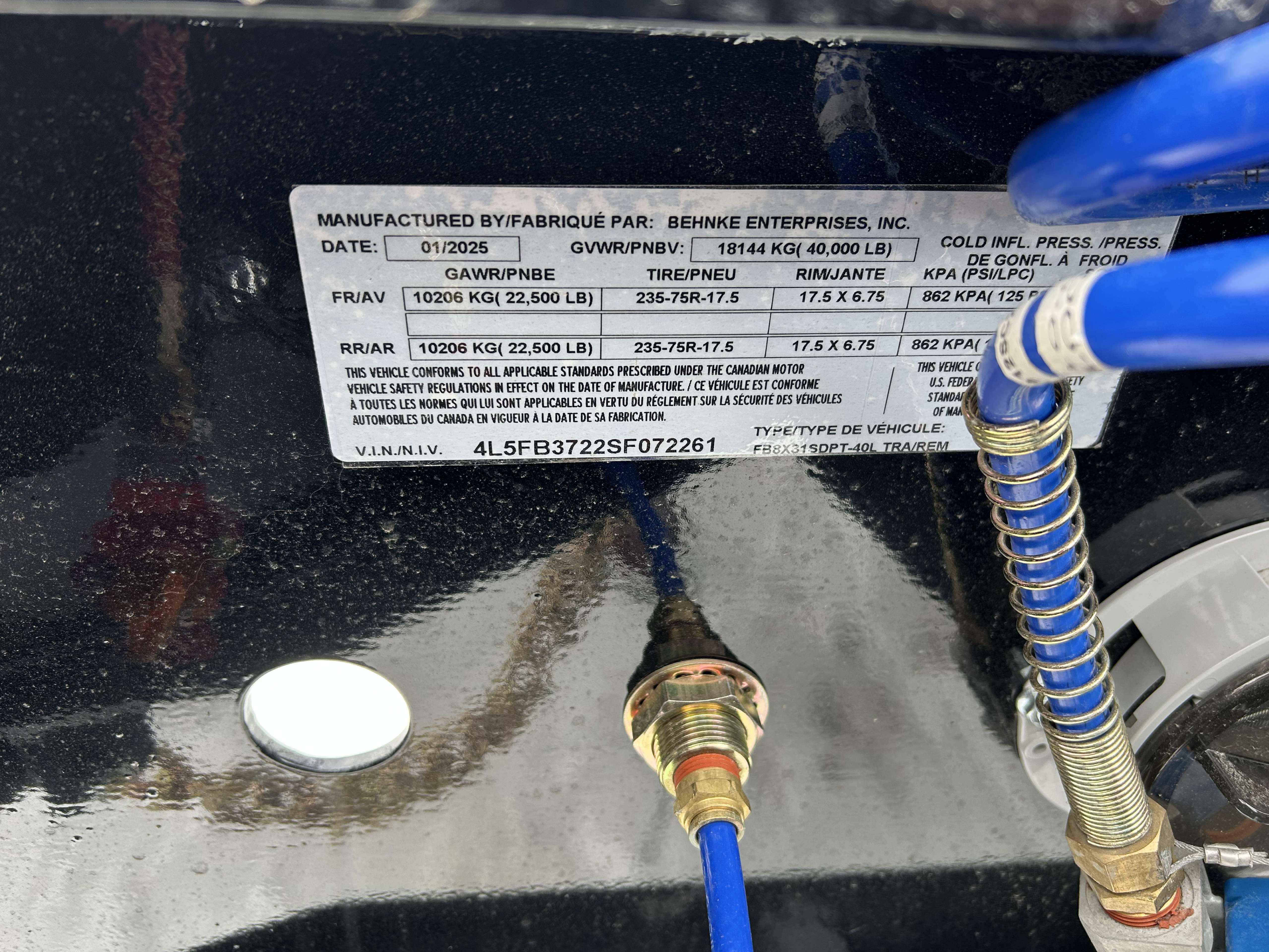 2025 Behnke FBSD 8'6" x 31' Pintle Flat Deck