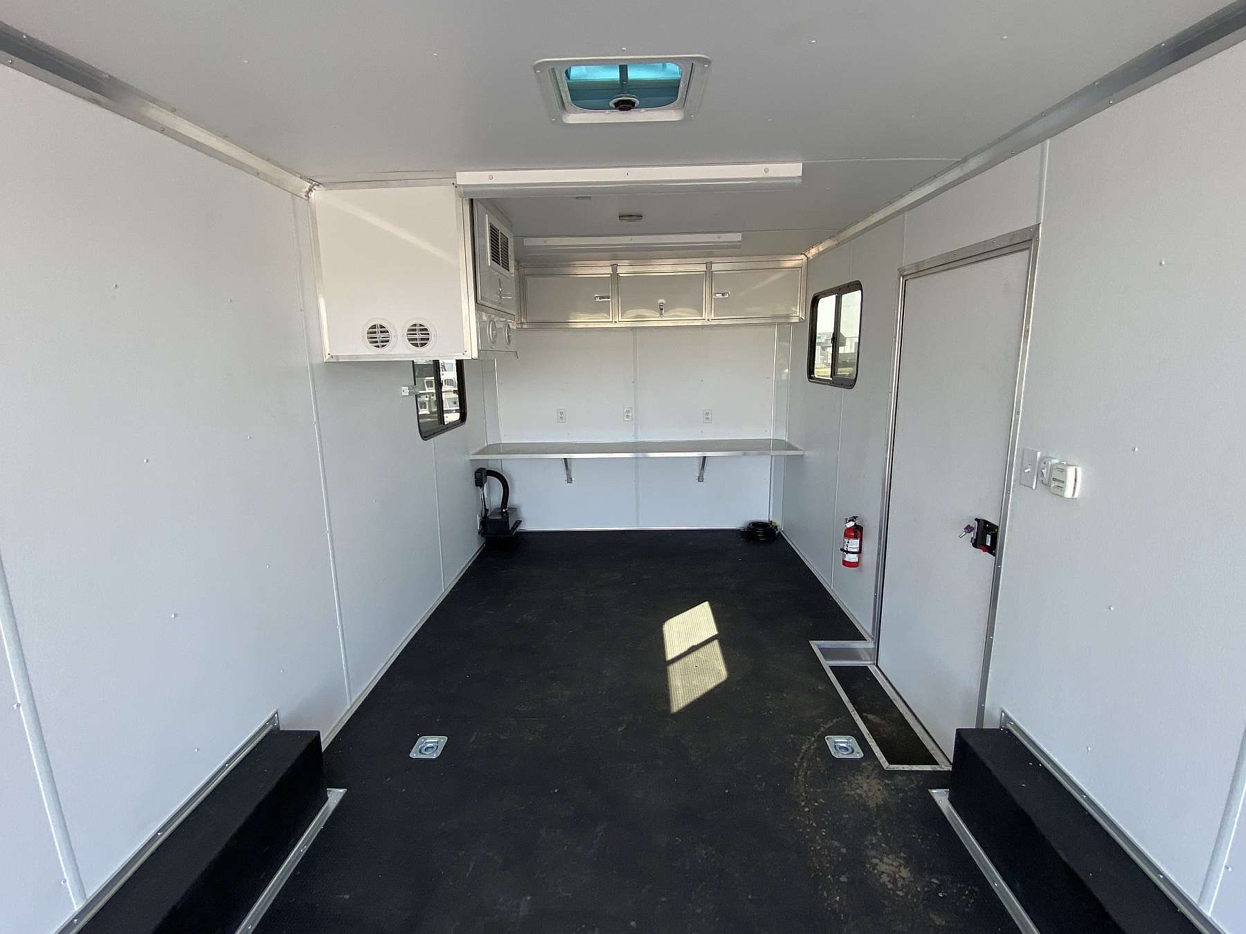 2025 Cross 8.5'x20' Enclosed Cargo Trailer