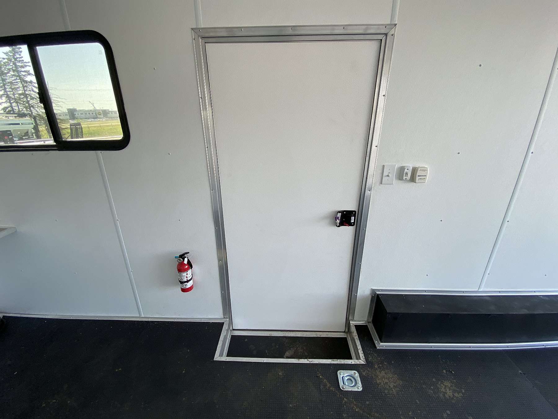 2025 Cross 8.5'x20' Enclosed Cargo Trailer