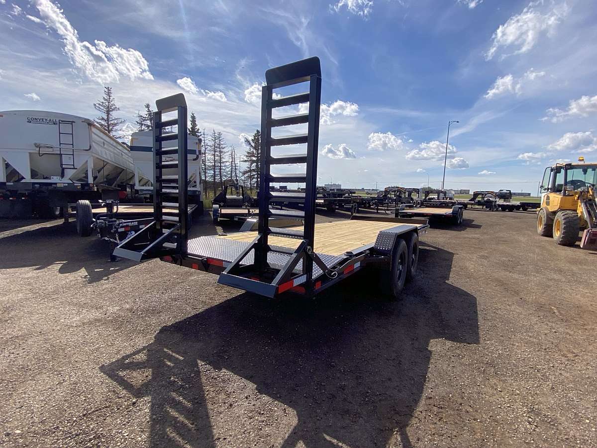 2025 Diamond C Baseline 20' Heavy Duty Equipment Trailer