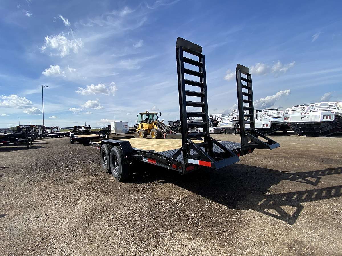 2025 Diamond C Baseline 20' Heavy Duty Equipment Trailer