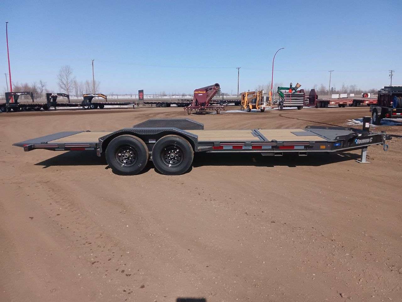 2025 Diamond C HDT 8'6" x 20' Partial Tilt