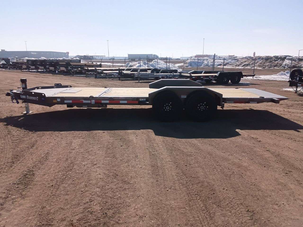 2025 Diamond C HDT 8'6" x 20' Partial Tilt