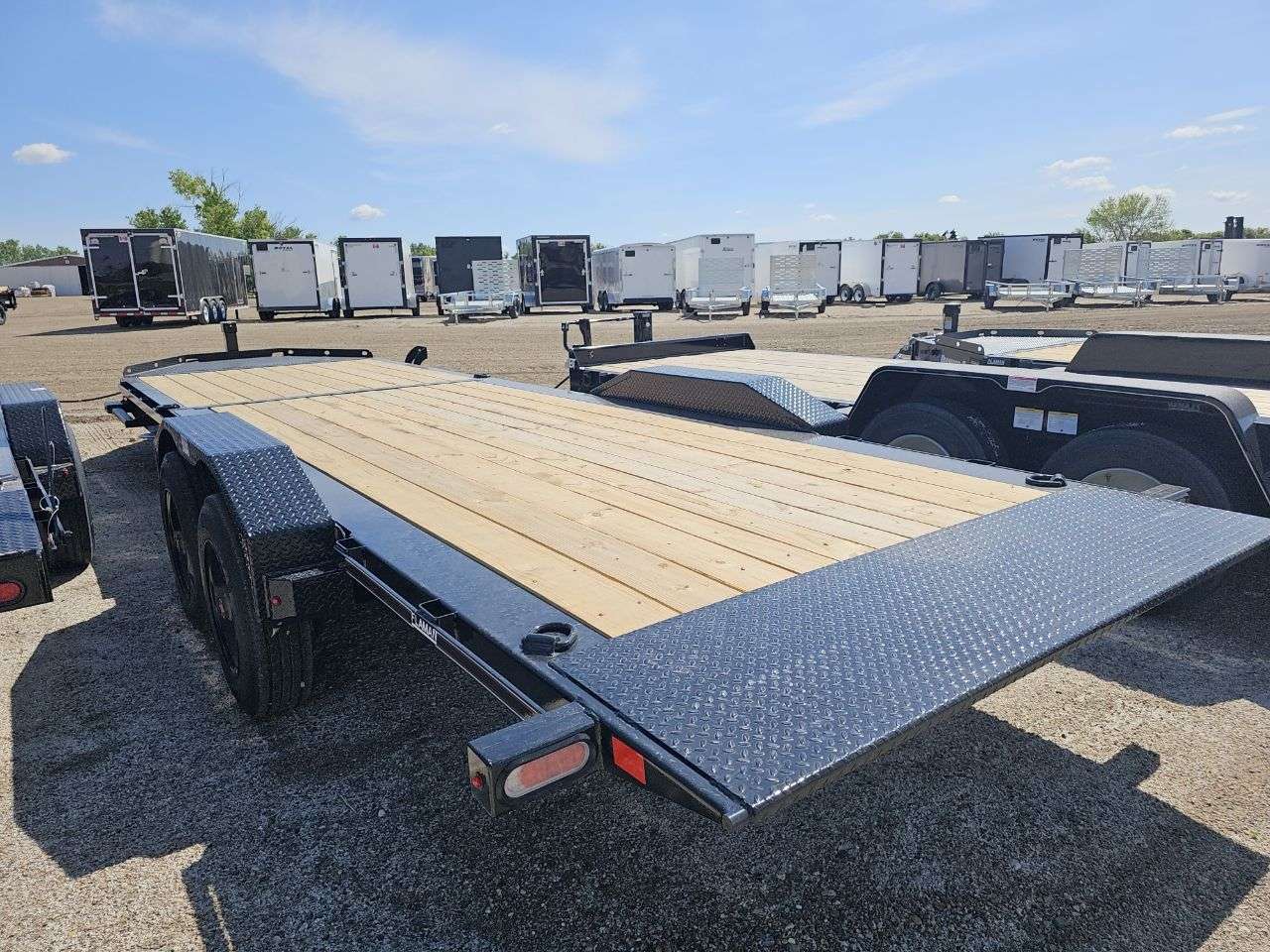 2025 Diamond C HDT 8'6" x 24' Partial Tilt