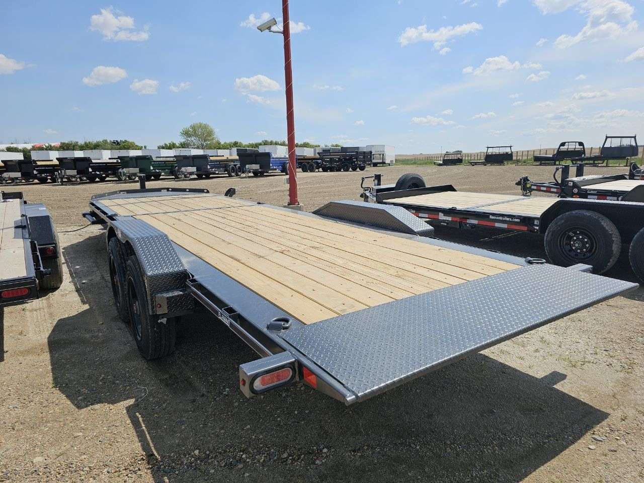 2025 Diamond C HDT 8'6" x 24' Partial Tilt