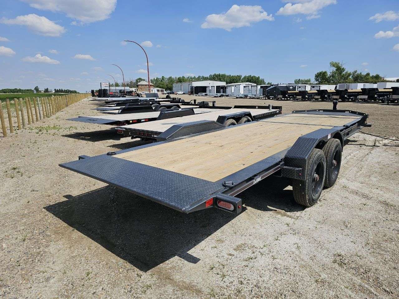 2025 Diamond C HDT 8'6" x 24' Partial Tilt