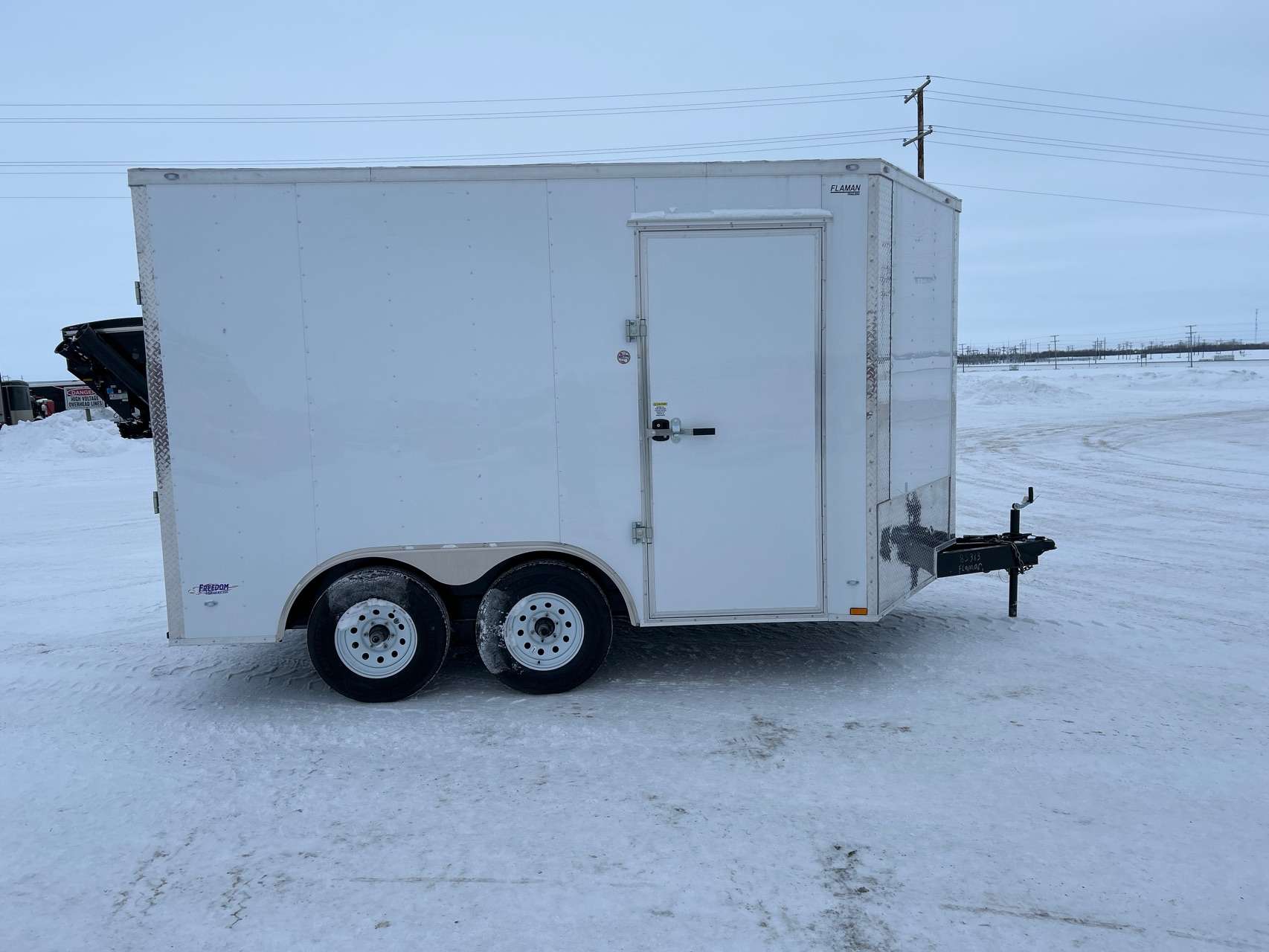 2025 Freedom 8'6" x 12' + V-Nose Enclosed