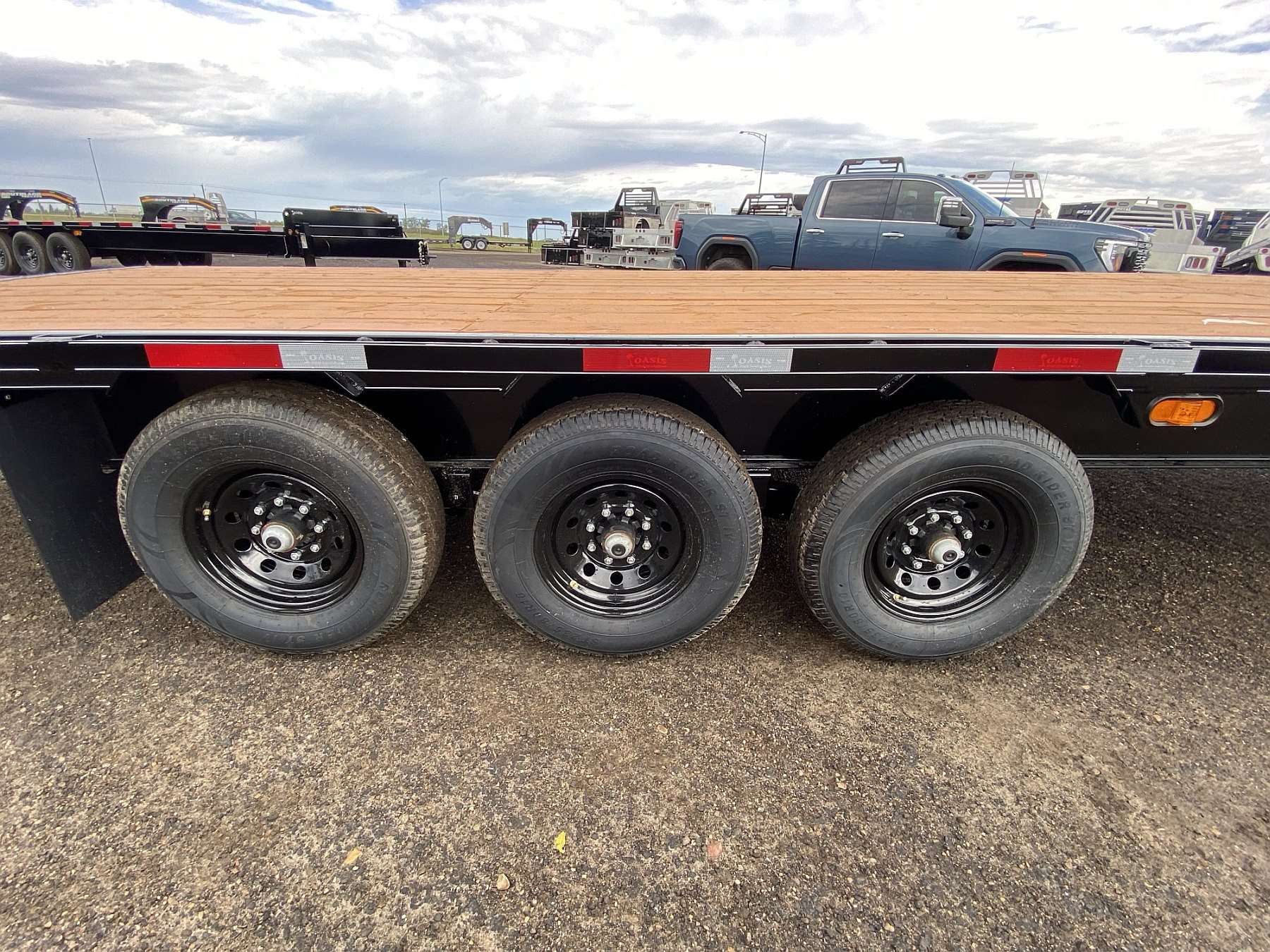 2025 Oasis 26' Highboy Trailer