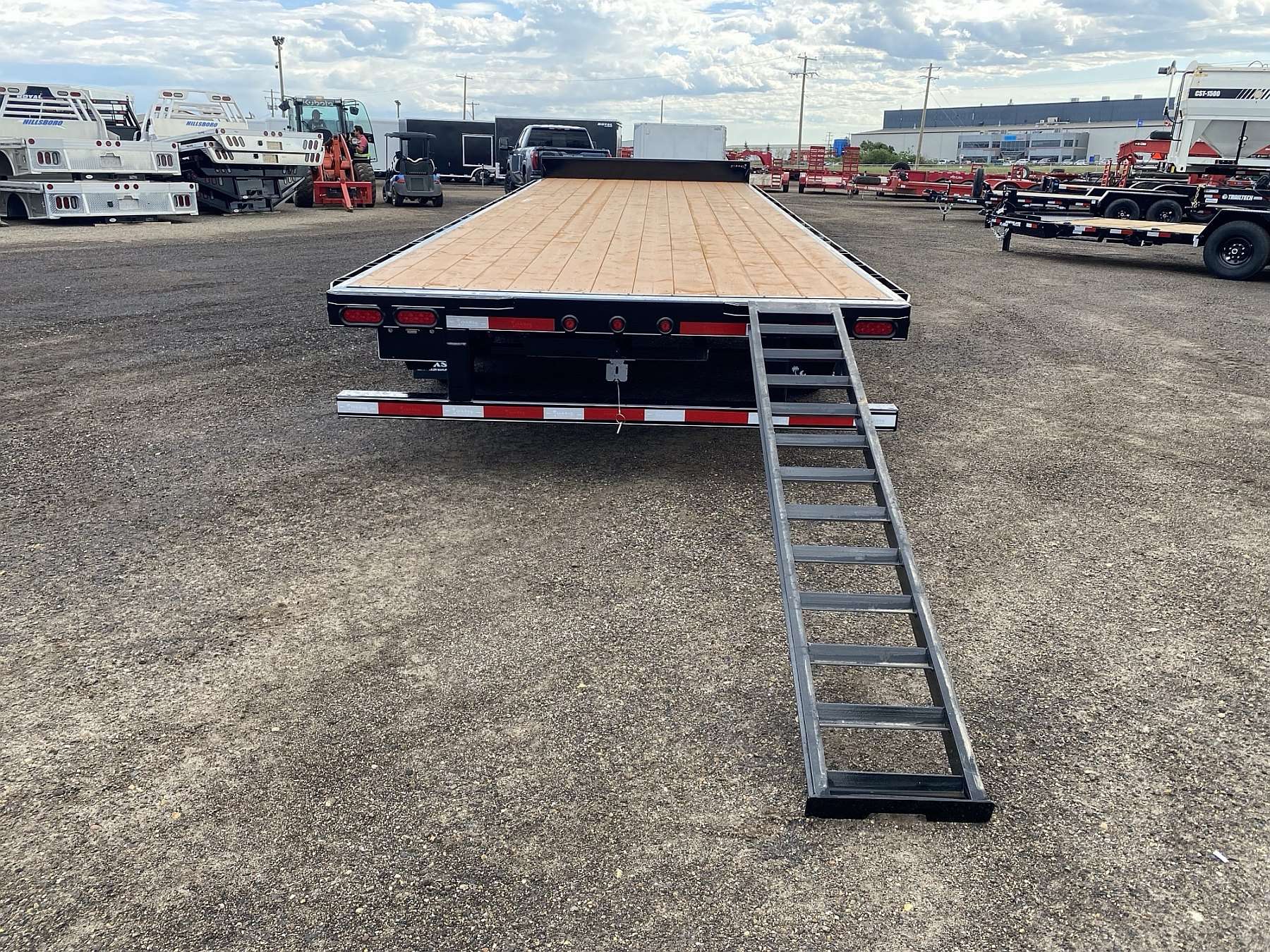 2025 Oasis 26' Highboy Trailer