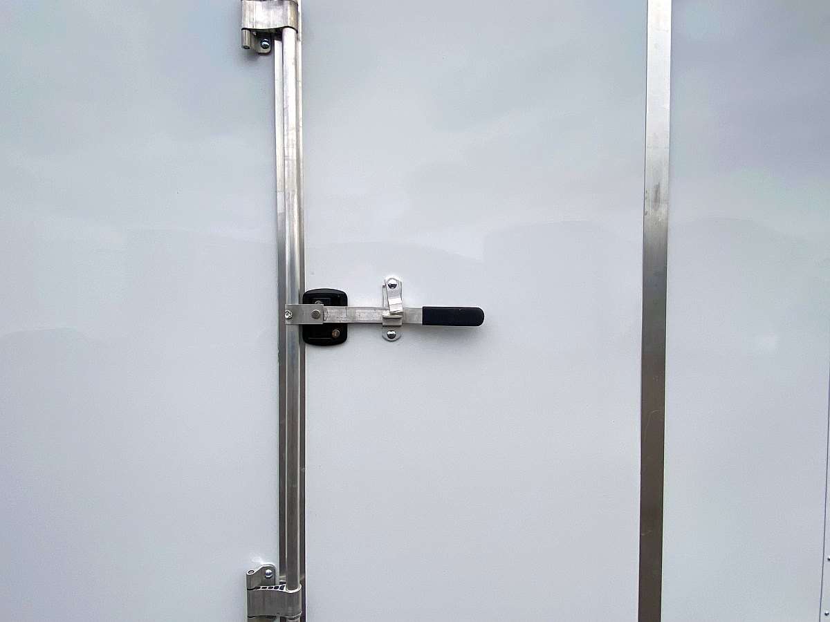 2025 Royal 8'x26' Enclosed Cargo