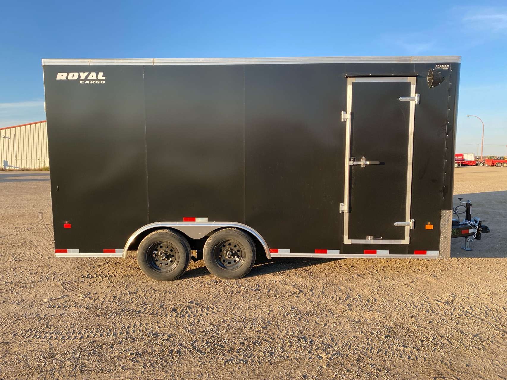 2025 Royal LCH 8'6" x 16' Flat Front Cargo