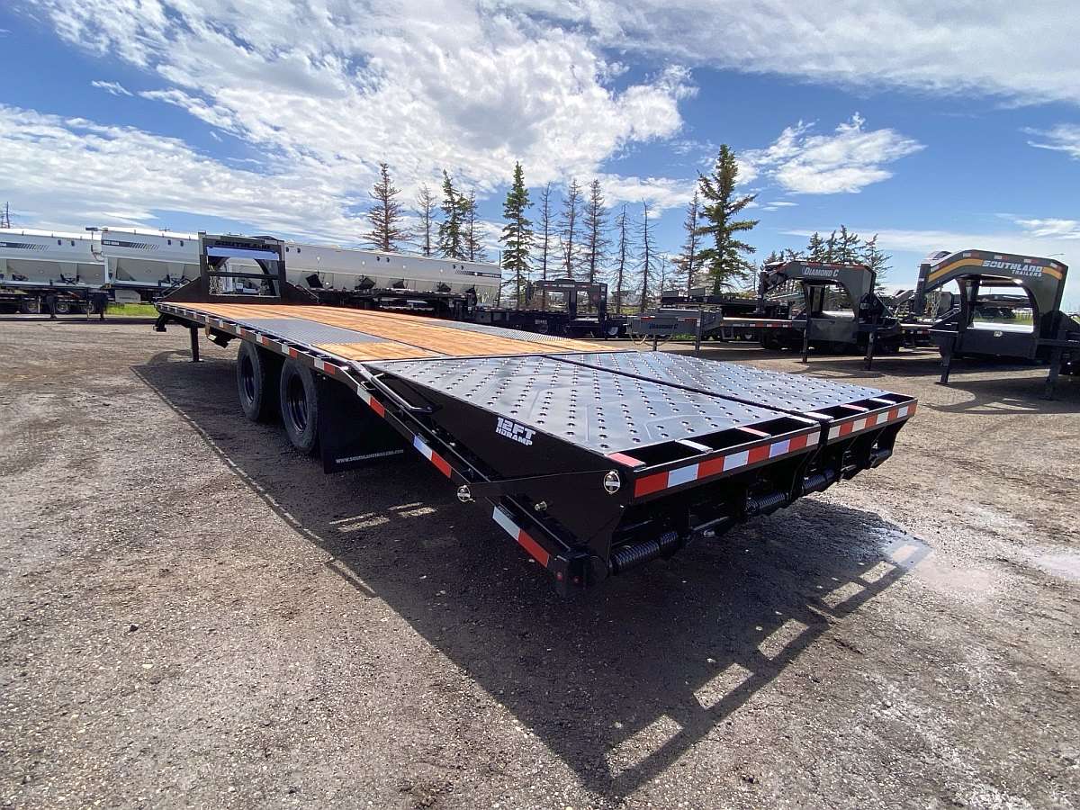 2025 Southland 24'+6' Gooseneck Trailer