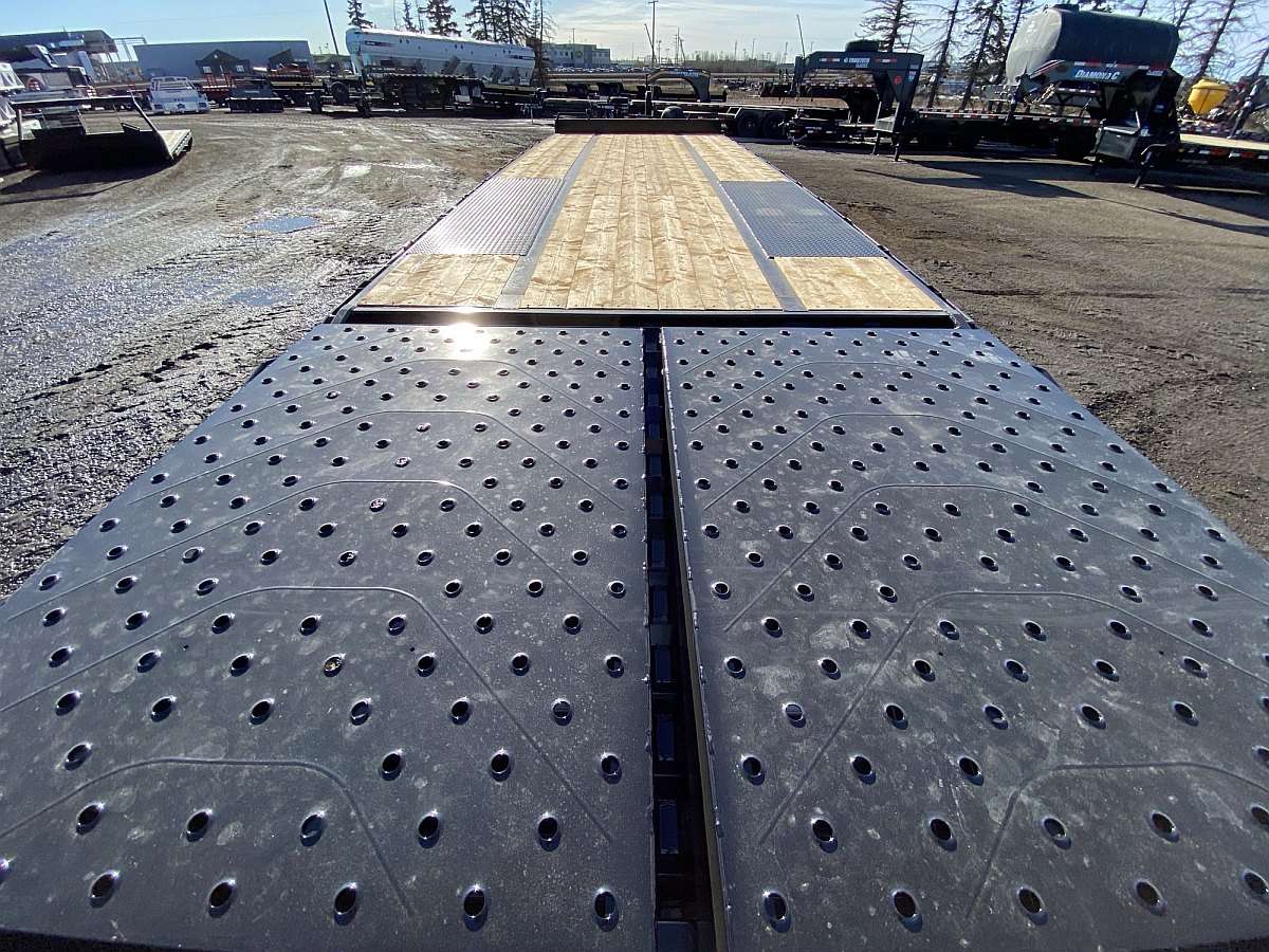 2025 Southland 24' Pintle Hitch Trailer