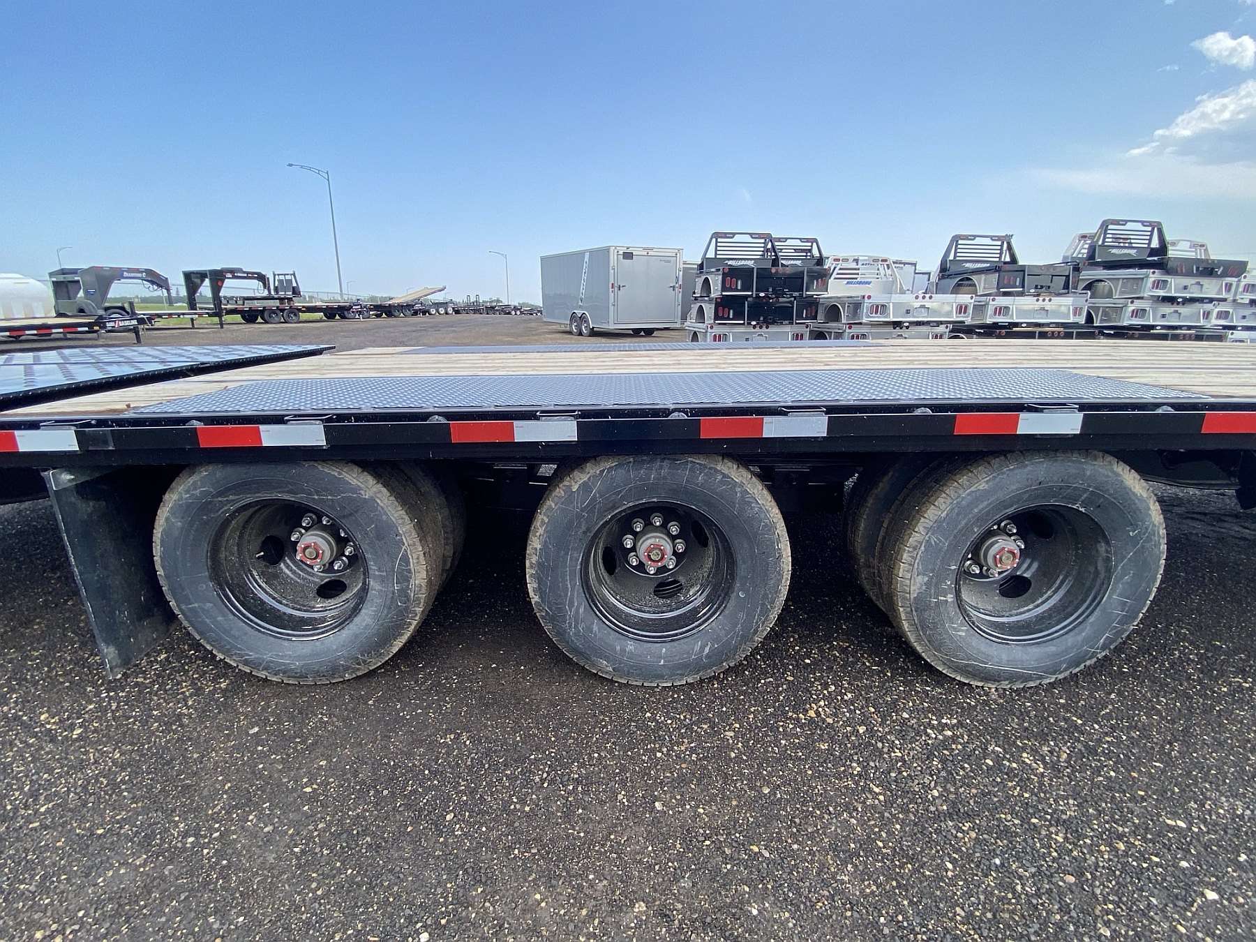 2025 Southland 34' + 6' Gooseneck Trailer