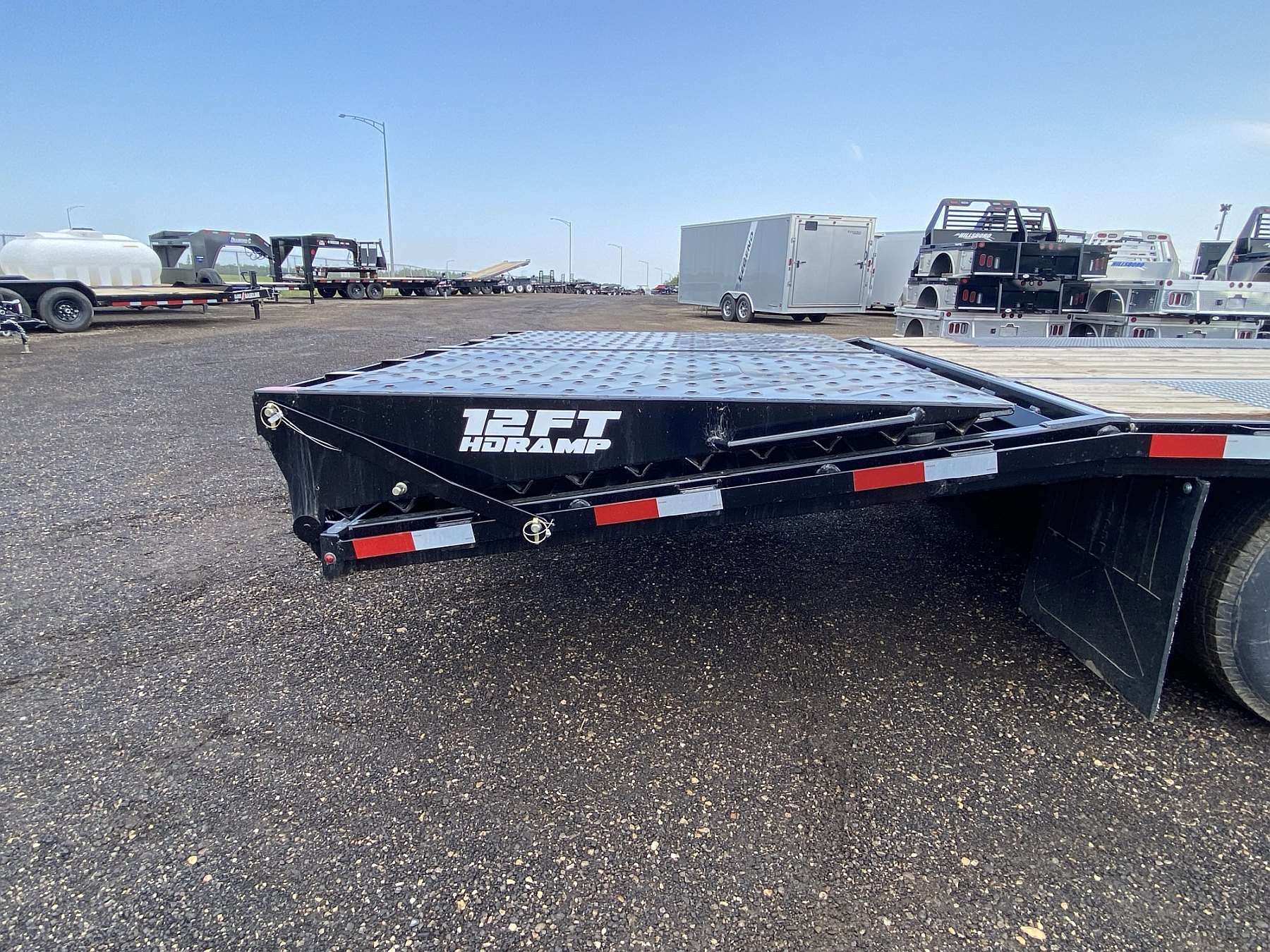2025 Southland 34' + 6' Gooseneck Trailer