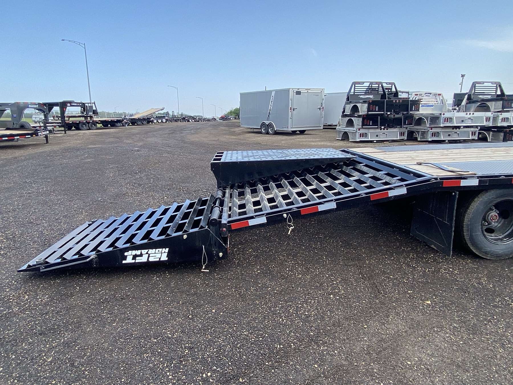 2025 Southland 34' + 6' Gooseneck Trailer