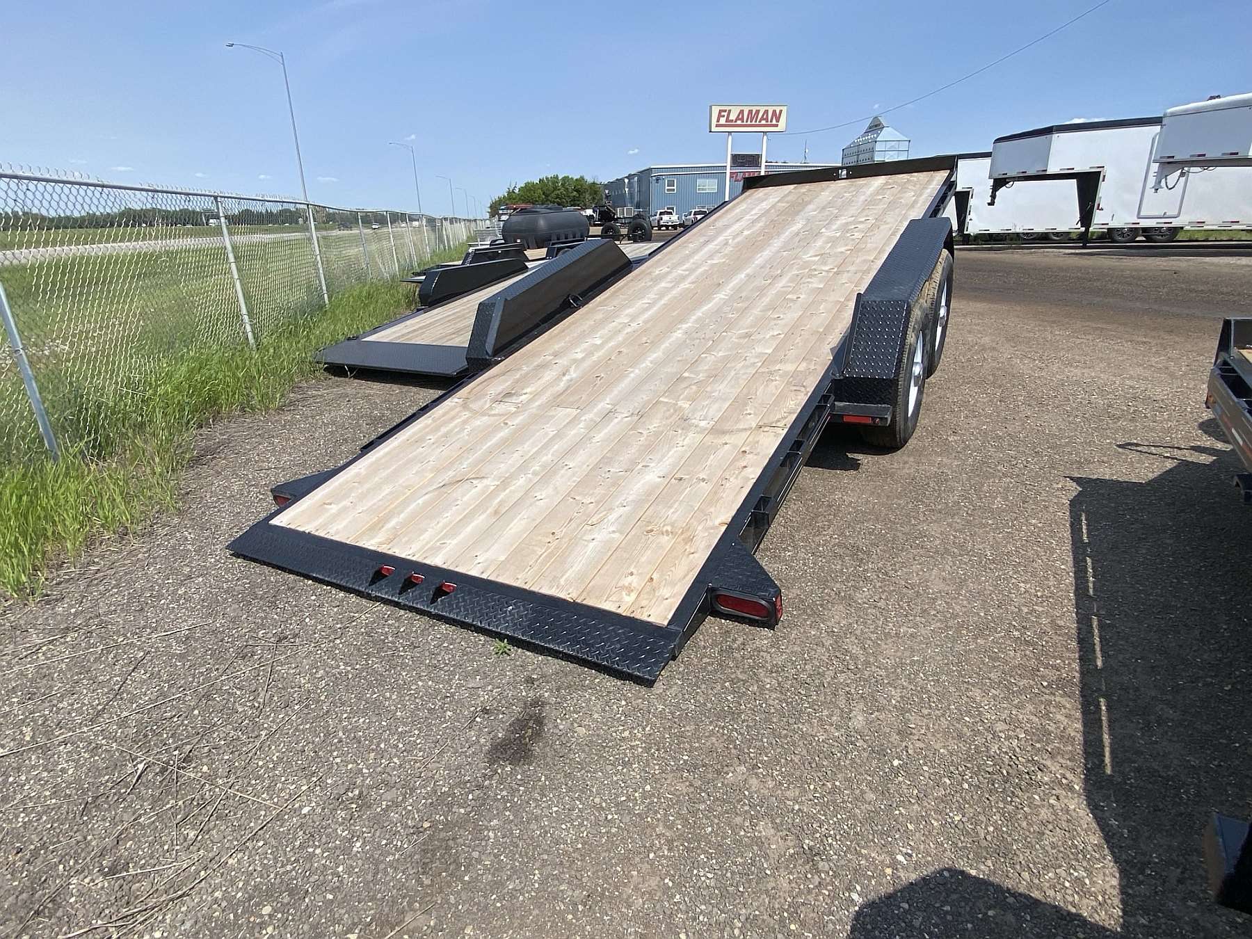 2025 Trailtech 20' Tilt Deck Trailer