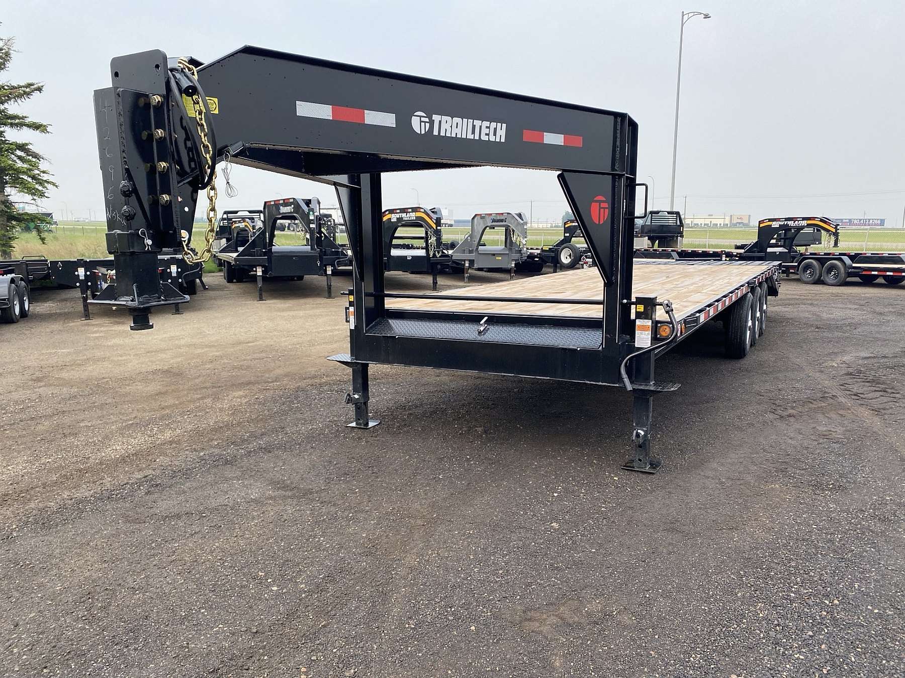 2025 Trailtech 24' Gooseneck Tri Axle Trailer