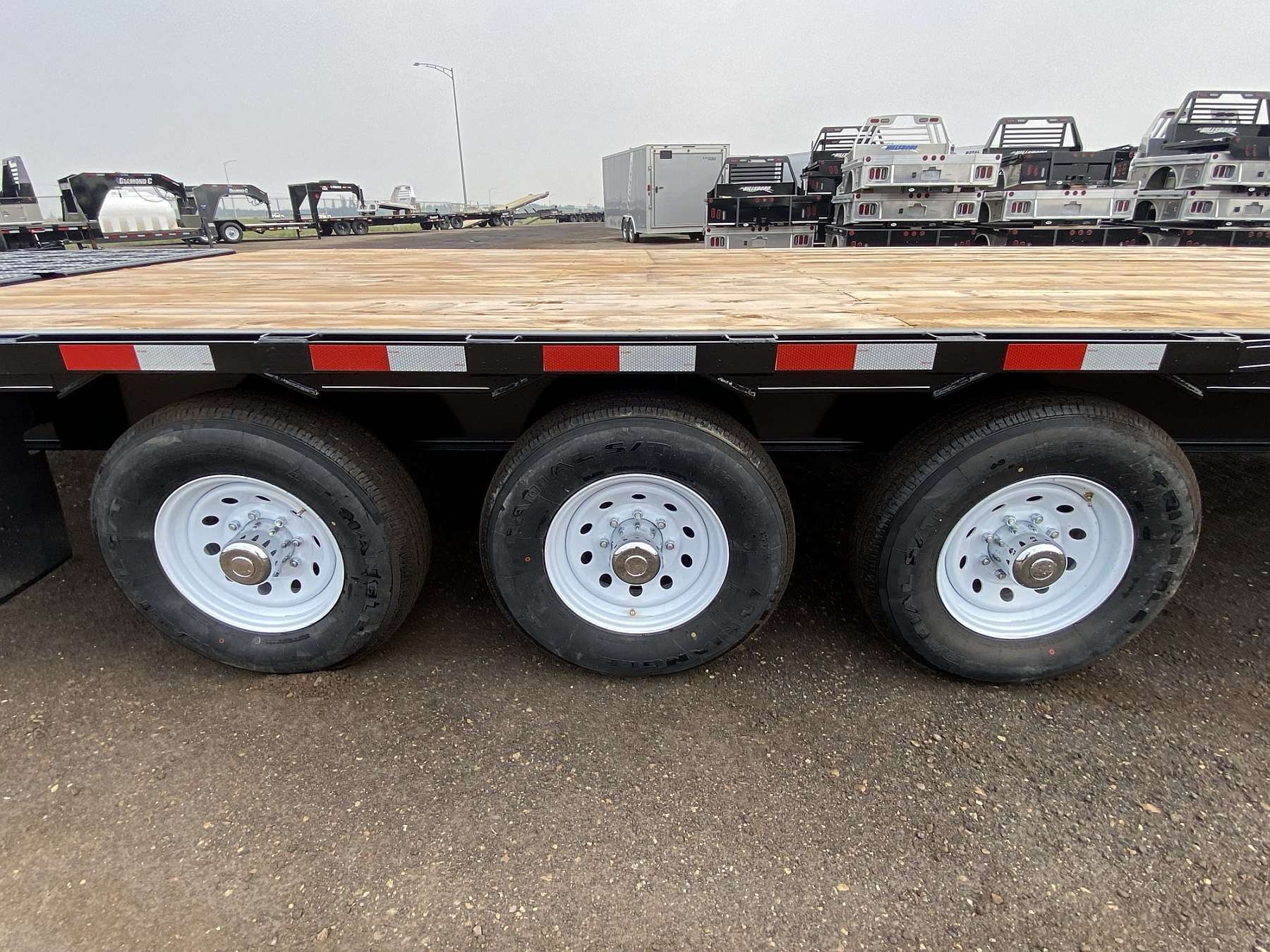 2025 Trailtech 24' Gooseneck Tri Axle Trailer