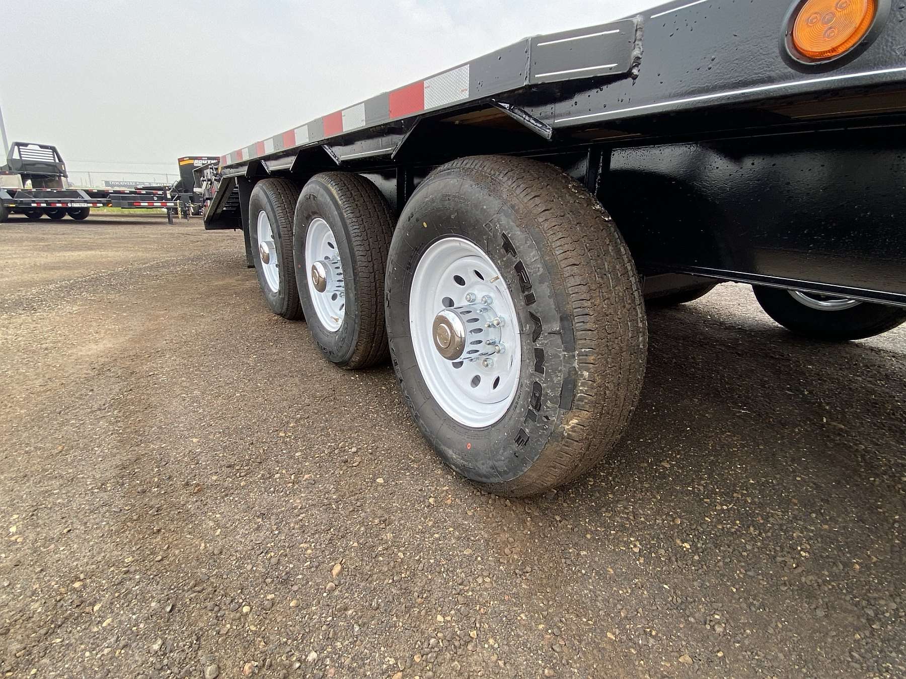 2025 Trailtech 24' Gooseneck Tri Axle Trailer