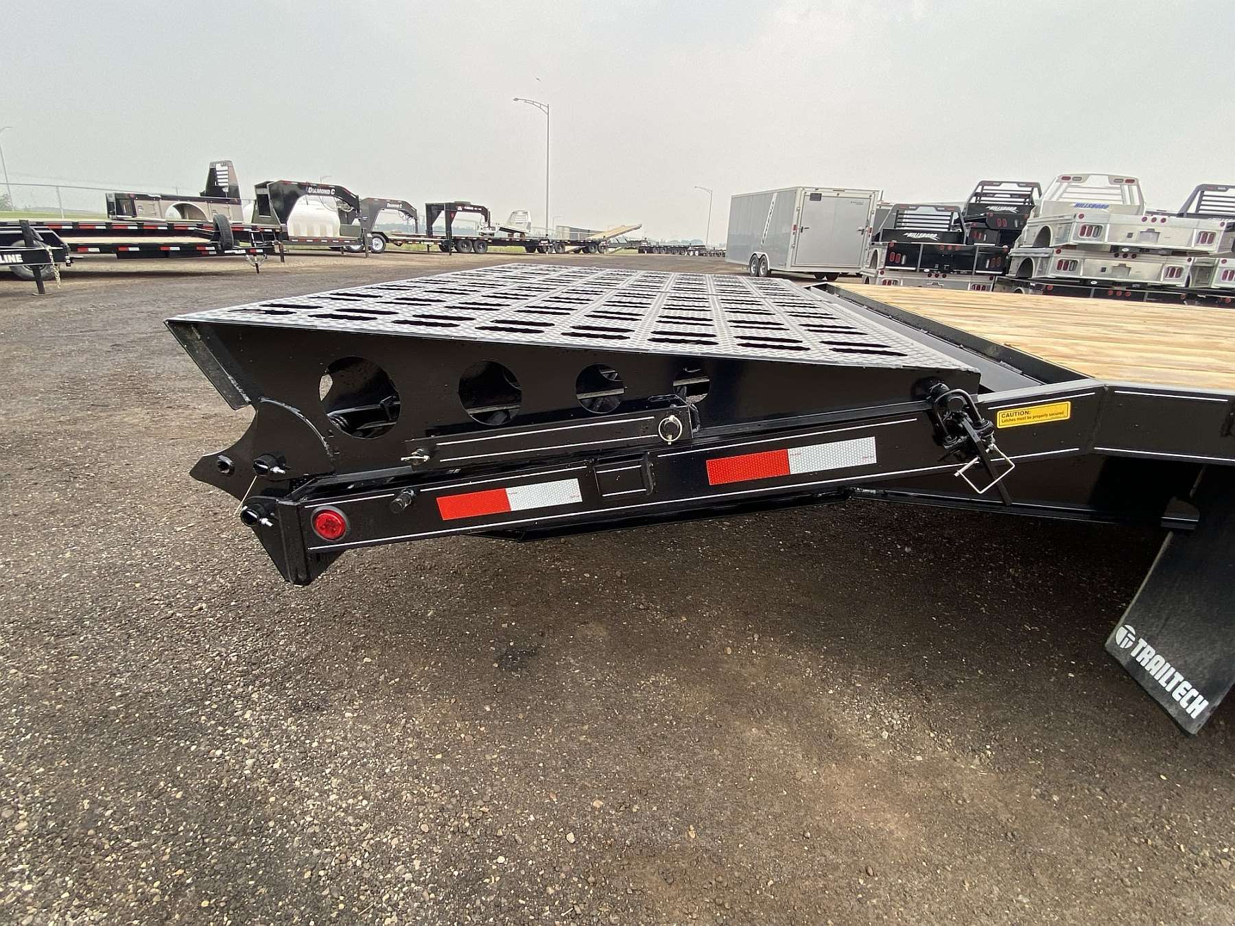2025 Trailtech 24' Gooseneck Tri Axle Trailer