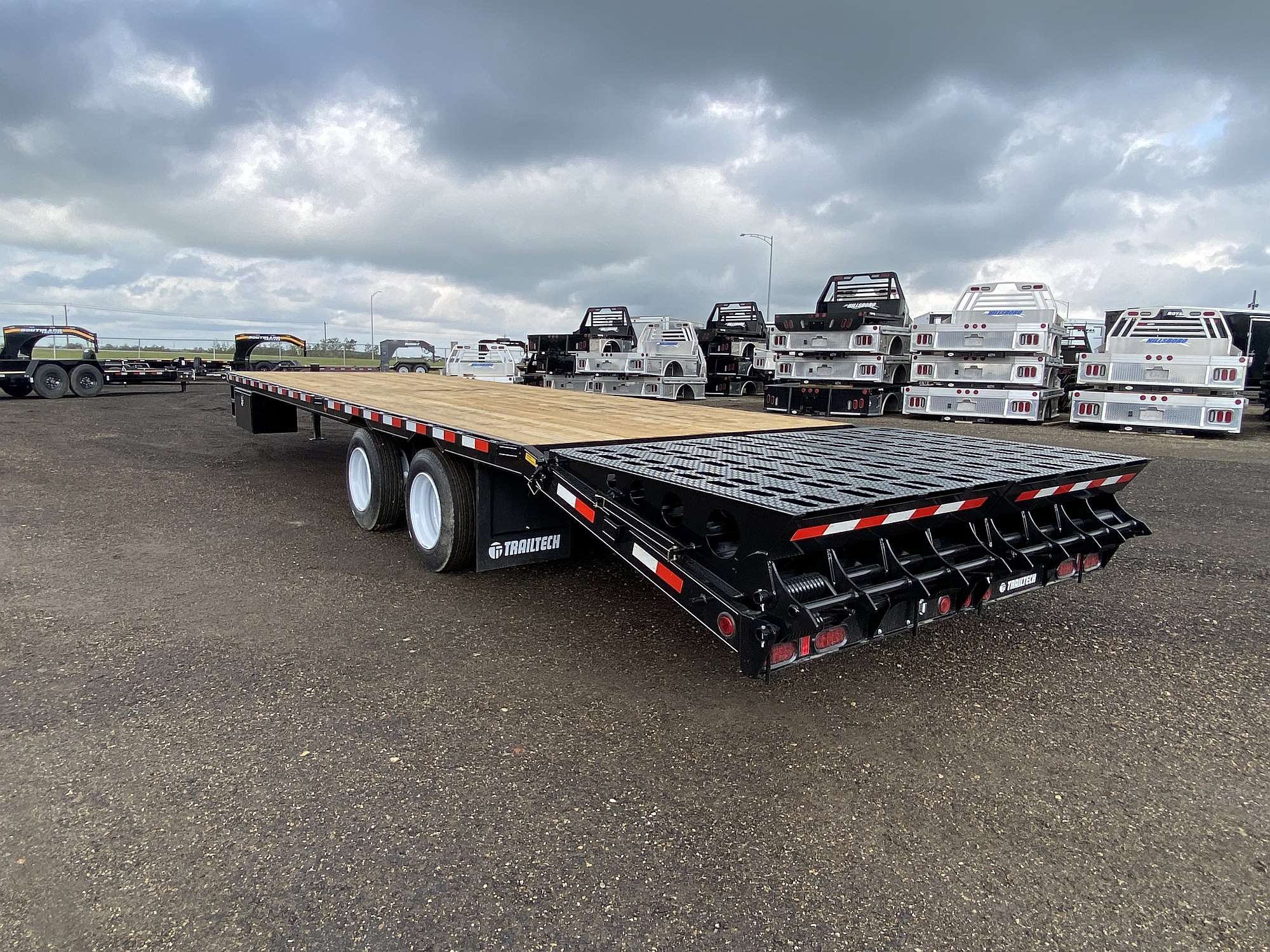 2025 Trailtech 25' Industrial Series Flat Deck Trailer