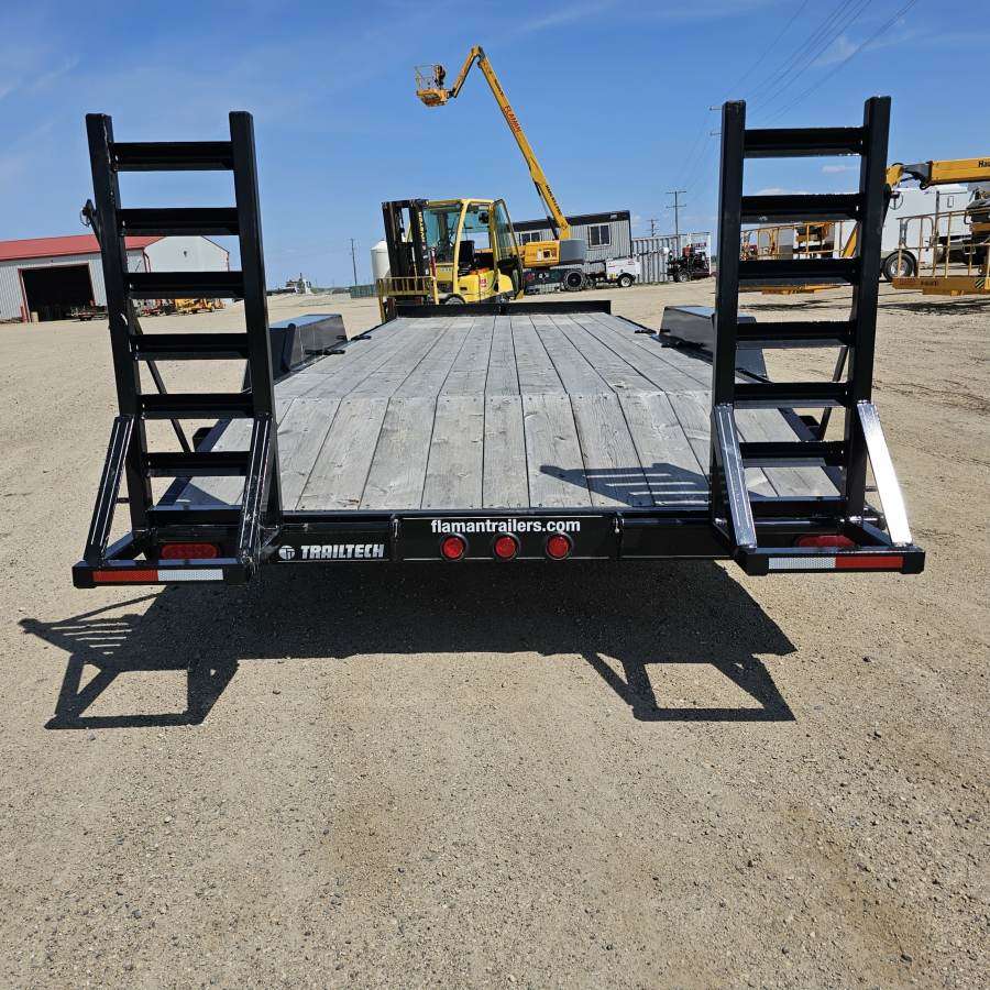 2025 Trailtech CELR 8'6" x 20' Beavertail Flat Deck