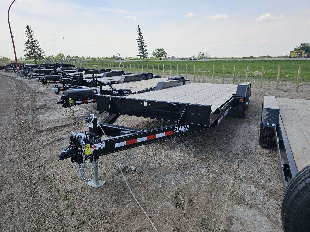 2025 Trailtech CELR 8'6" x 20' Flat Deck