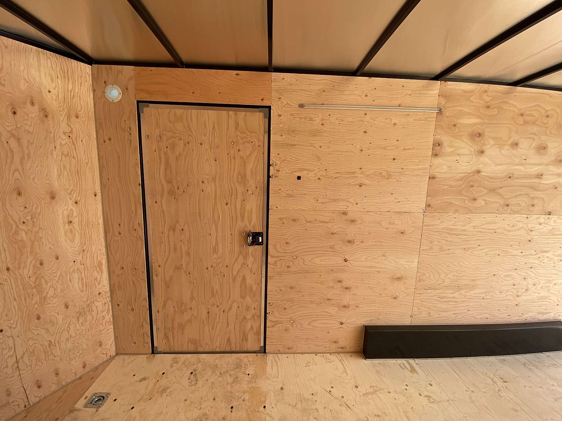 2026 Royal 7.5'x18' Enclosed Cargo Trailer