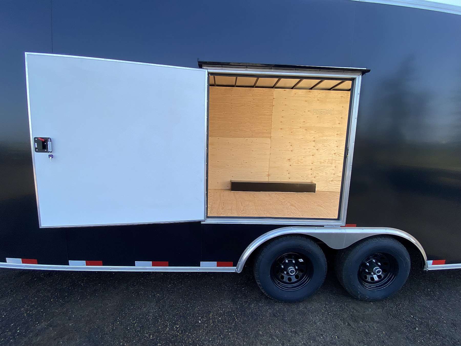 2026 Royal 8'x22' Enclosed Cargo w/ Escape Door