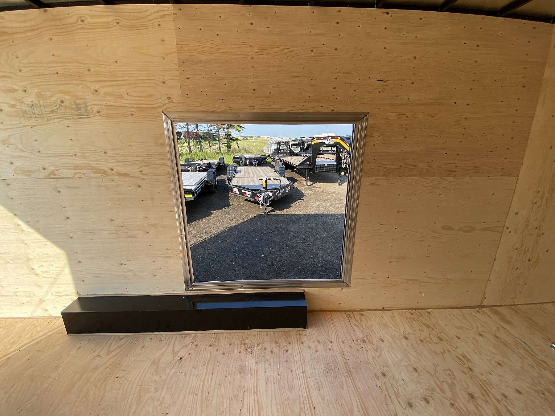 2026 Royal 8'x22' Enclosed Cargo w/ Escape Door