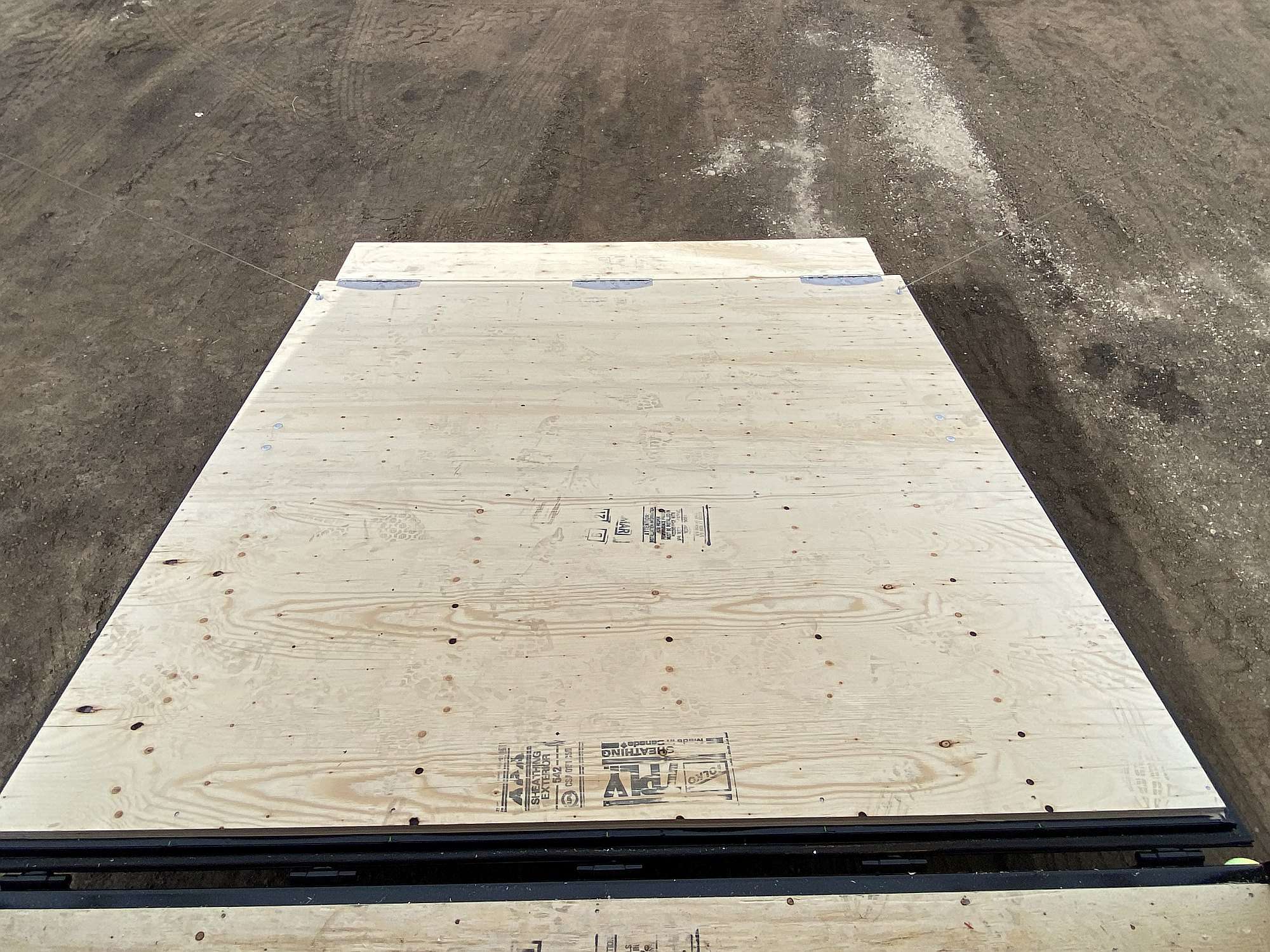 2026 Royal 8'x24' Enclosed Flat Front Cargo Trailer