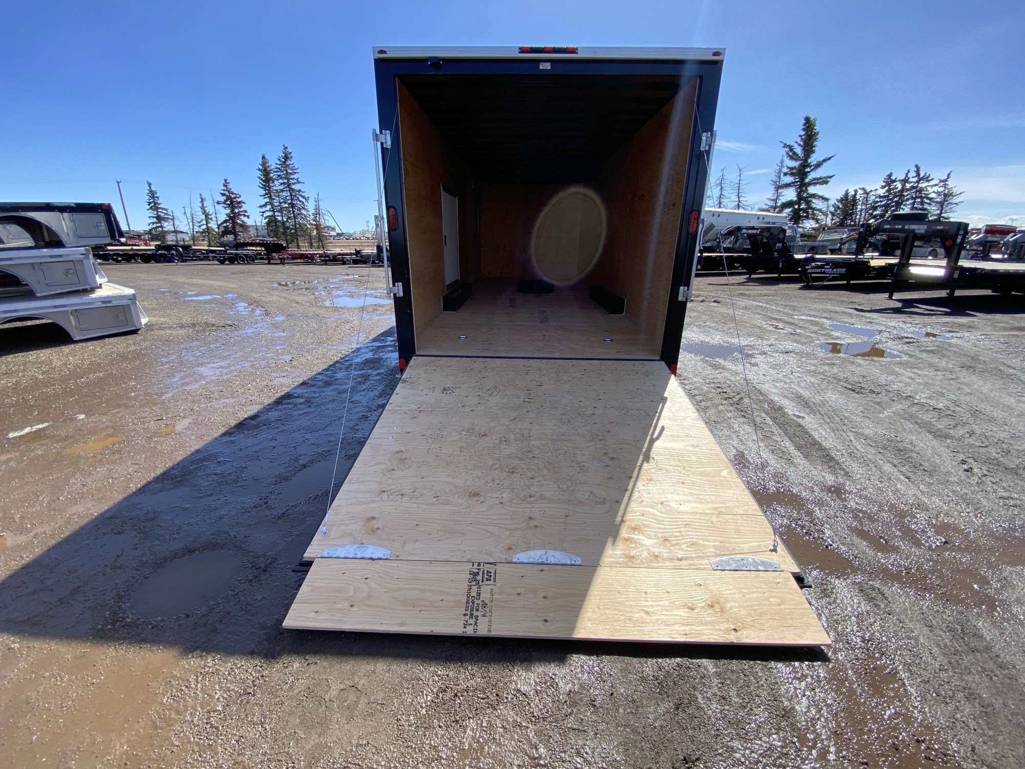 2026 Royal 8'x26' Enclosed Cargo w/ Escape Door